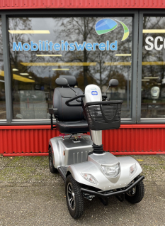 Scootmobiel gebruikt Vermeiren Carpo 2 SE 2023 Zilver