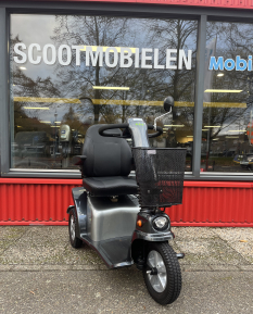 Scootmobiel gebruikt Life and Mobility Mezzo 3 Zilver 2012