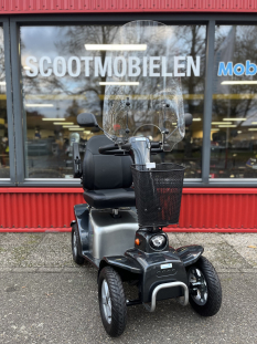 Scootmobiel gebruikt Life and Mobility Mezzo 4 Zilver 2012