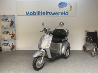 Scootmobiel 3 wieler Tres nieuw grijs lithium accu