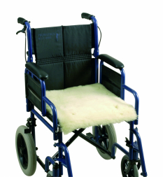 Schapenvacht voor rolstoel- scootmobielzitting